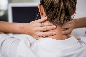 vrste bolečin v vratu